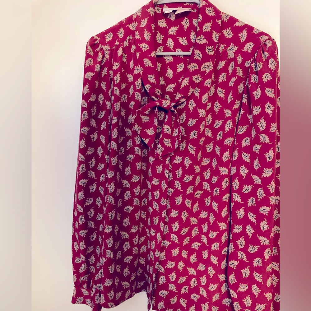 Vintage, long sleeve blouse. size 18, but fits like 14/16.